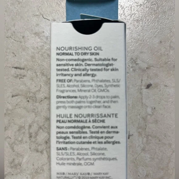 NIB Mary Kay Naturally Nourishing Oil - Picture 2 of 3